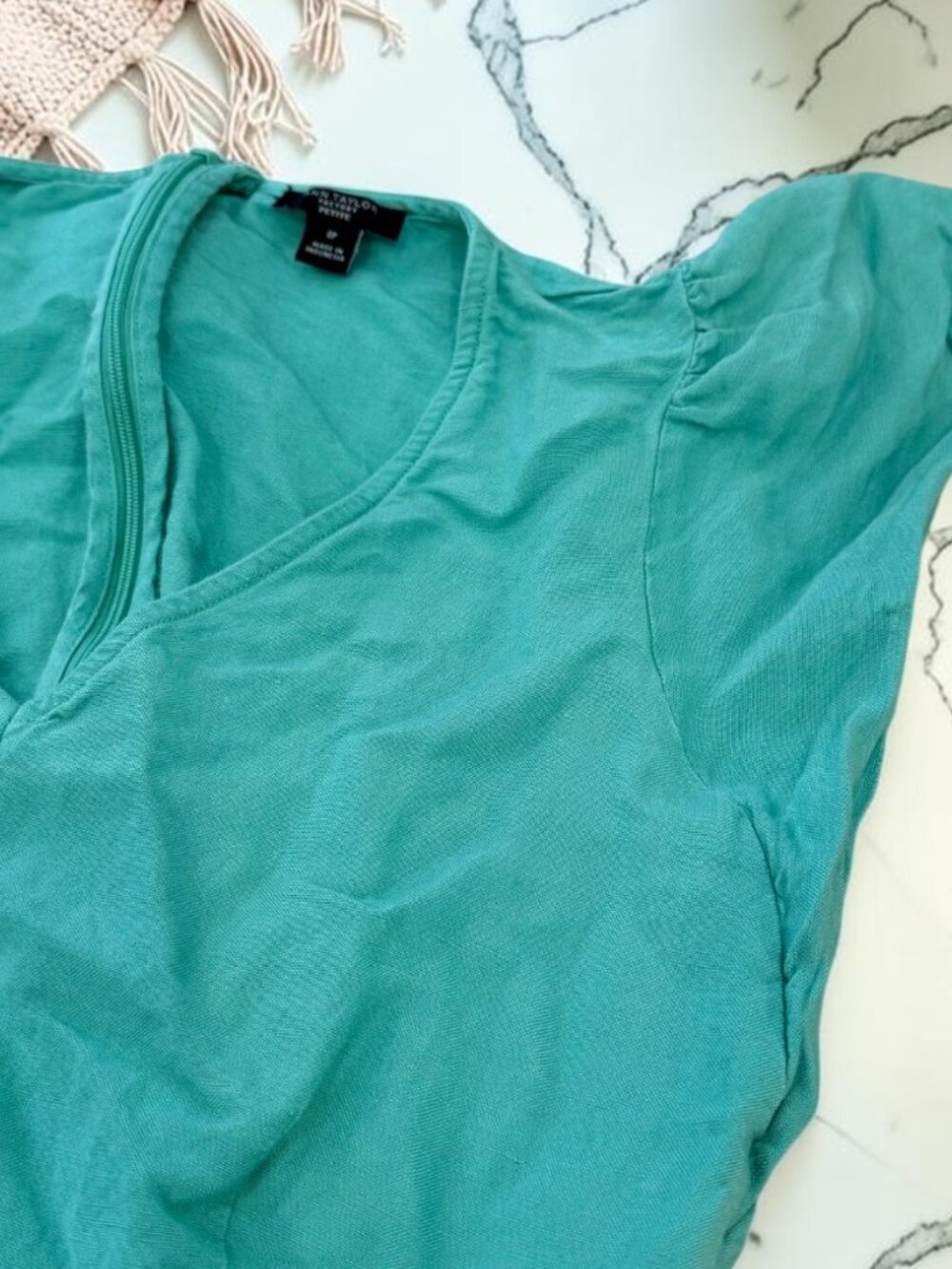 Ann Taylor Kelly Green Linen Romper Flutter Sleeve Size 0Petite Pockets - Picture 4 of 9